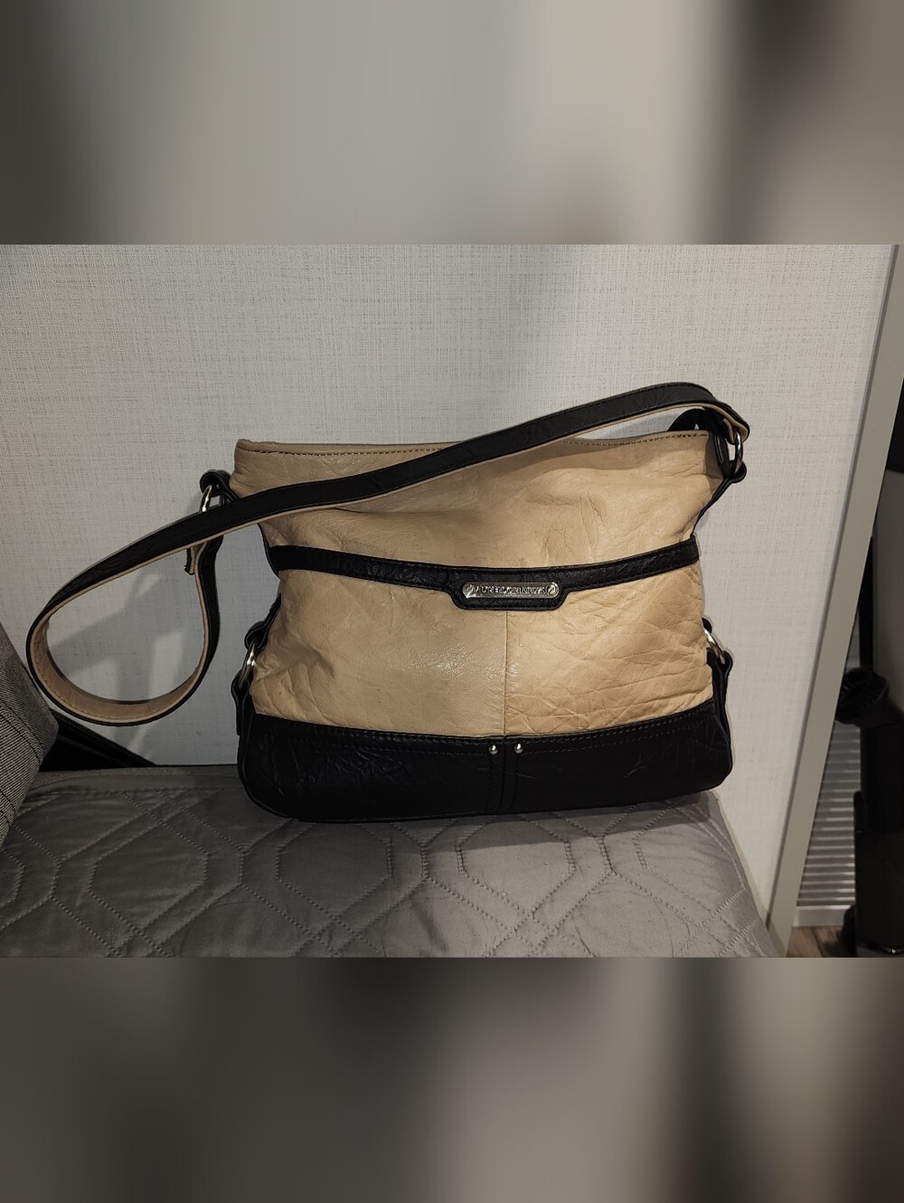 Stone Mountain Beige and Black Two-Tone Women's Shoulder Bag Purse